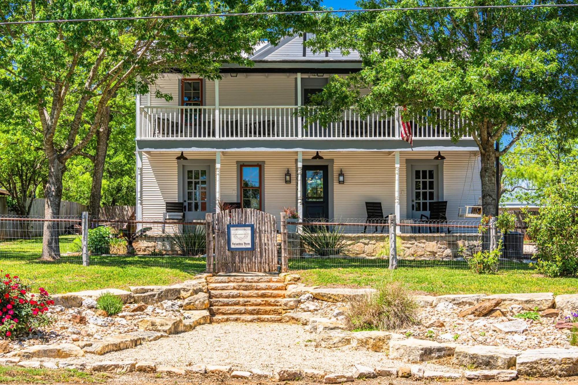Katarina Haus - Hot Tub & Fire Pit Villa Fredericksburg Exterior photo